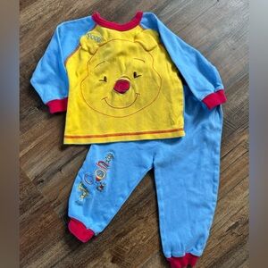 2000’s vintage Winnie the Pooh 2 pc set